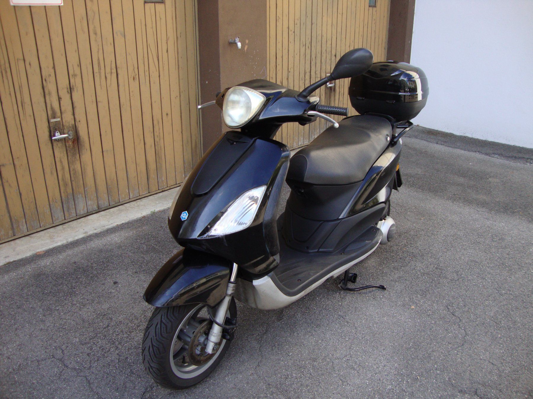 Piaggio Scooter: Piaggio FLY 125 – Difettoso da Thun venduto da Velo-7 1