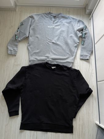 2x ASOS Sweaters Butterfly Print M & Black M