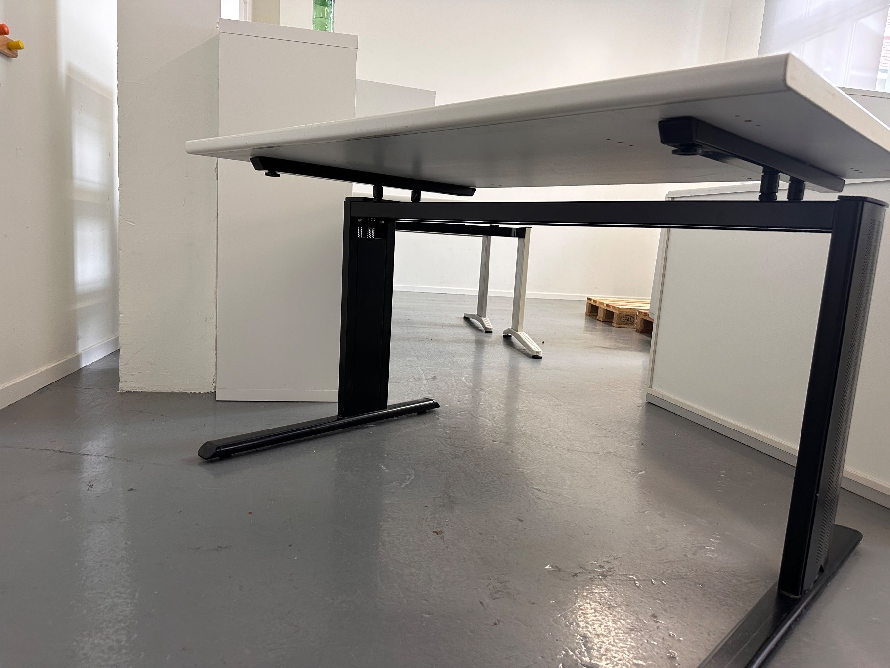 Schreibtische: Büro Schreibtisch – Gebraucht aus Winterthur von StiftungSchleife 2