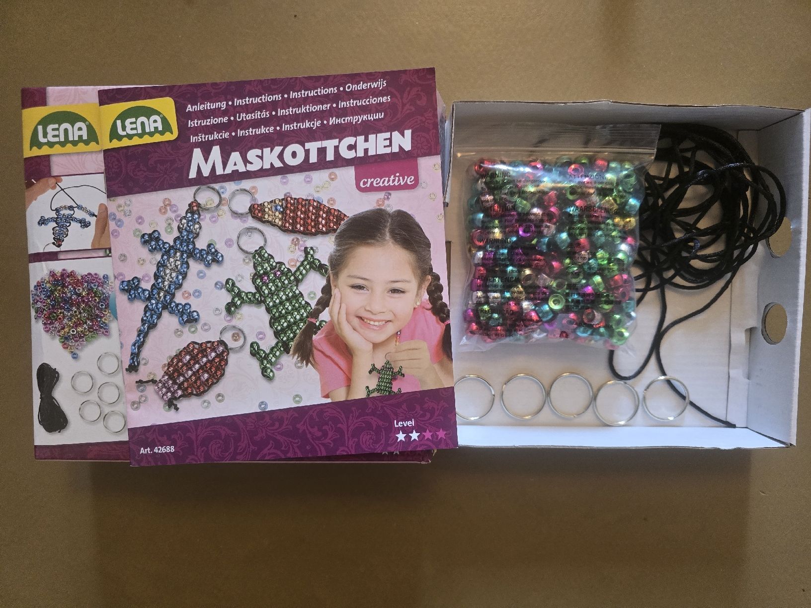 Kit bricolage: Maskottchen Bastelset, XXL Perlen – Usato da Zürich venduto da Jackiieee88 2