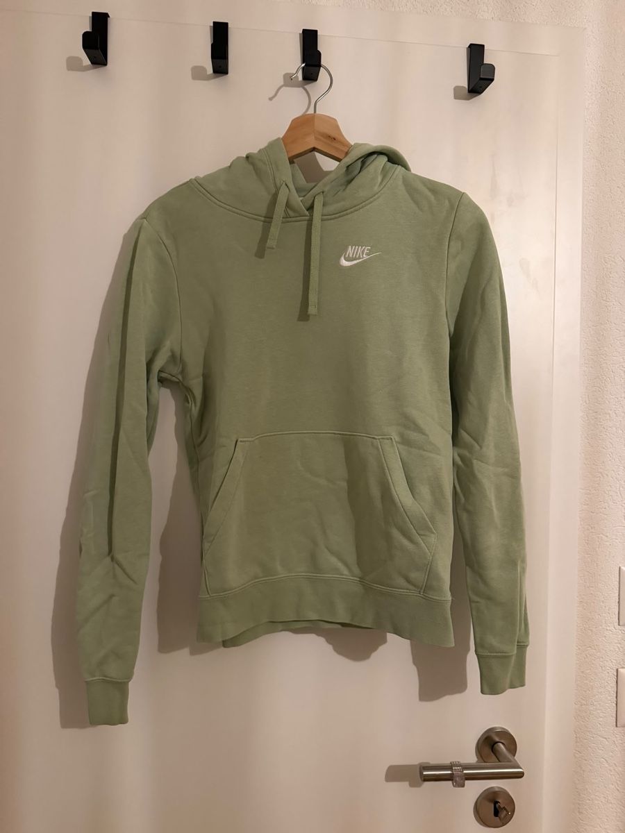 Nike Maglioni & Felpe: Sweat Nike  – Usato da Petit-Lancy venduto da LeanaFusti