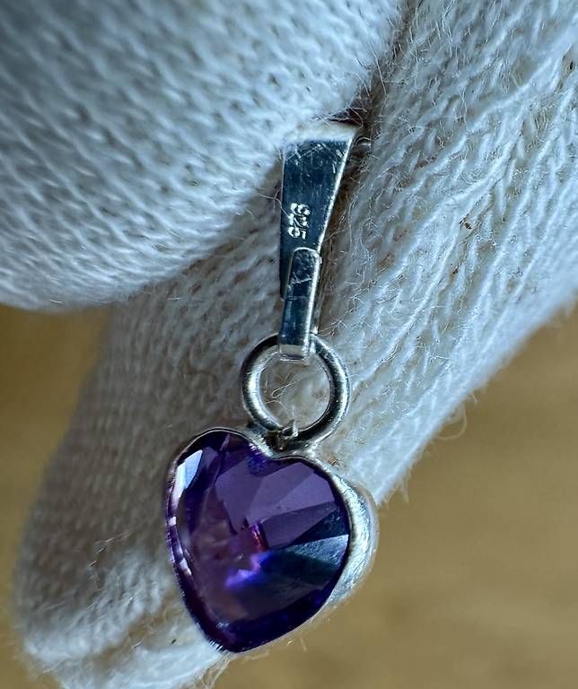 Catenine: Wunderschöne Mädchenhalskette mit Herzzirkonia violett – Nuovo (secondo la descrizione) da Bern venduto da cpiller01 3