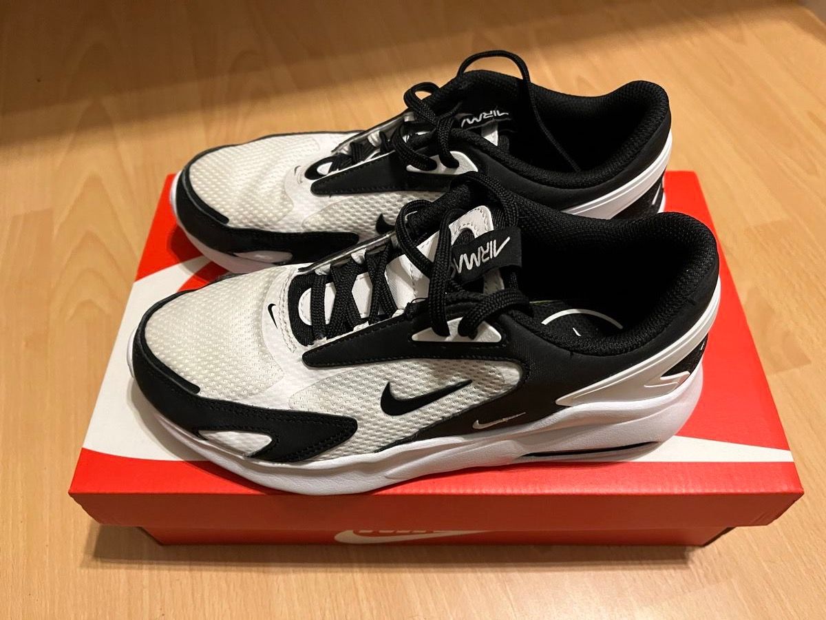 Nike Scarpe da uomo: Nike Air Max Bolt Eur 38 – Nuovo (secondo la descrizione) da Aarau Rohr venduto da Sheeno