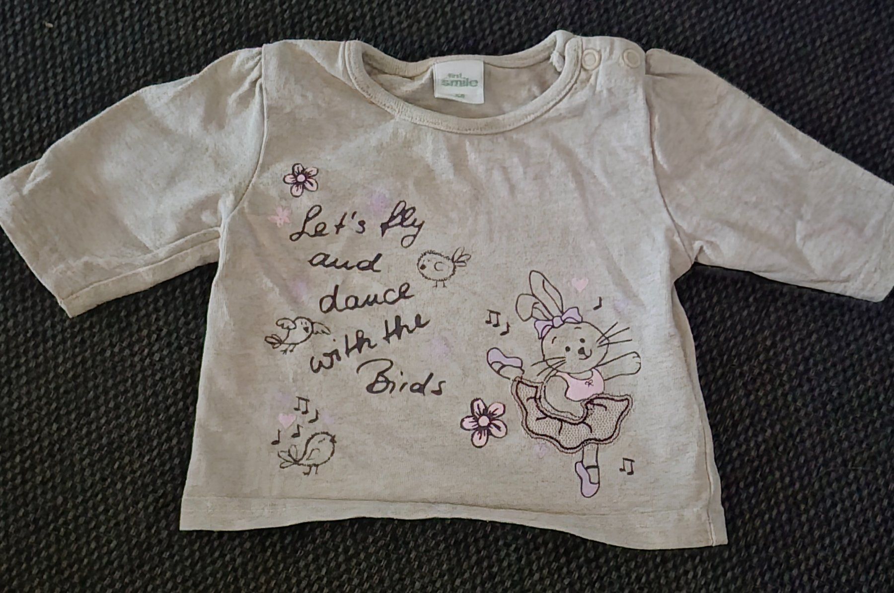 Pulls et sweat-shirts: Mädchen Langarmshirt beige Grösse 50 – D'occasion à Suhr par sla_p652