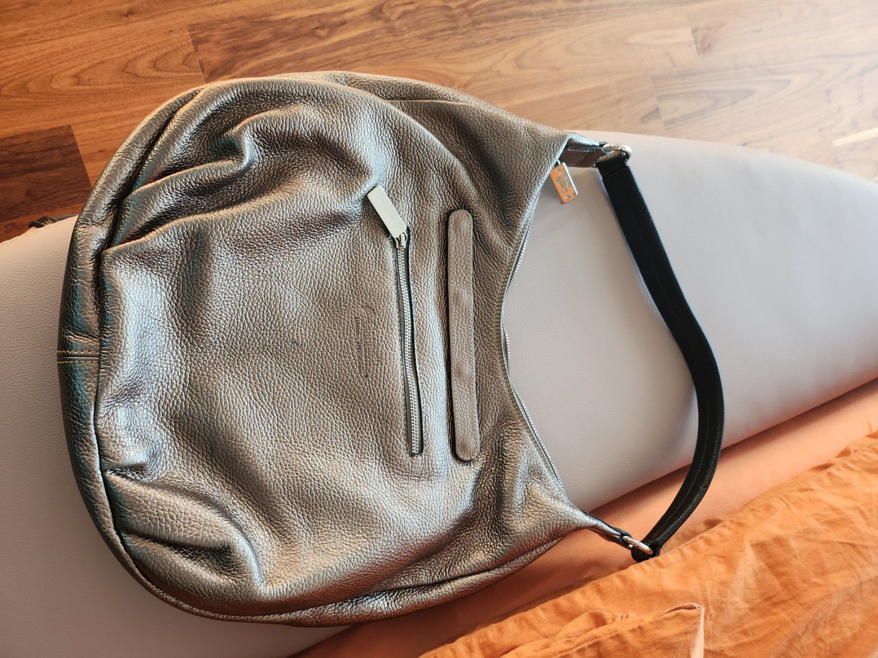 Taschen für Damen: Ledertaschen 2 Stück – Neu (gemäss Beschreibung) aus Arni AG von waetterhaex 3