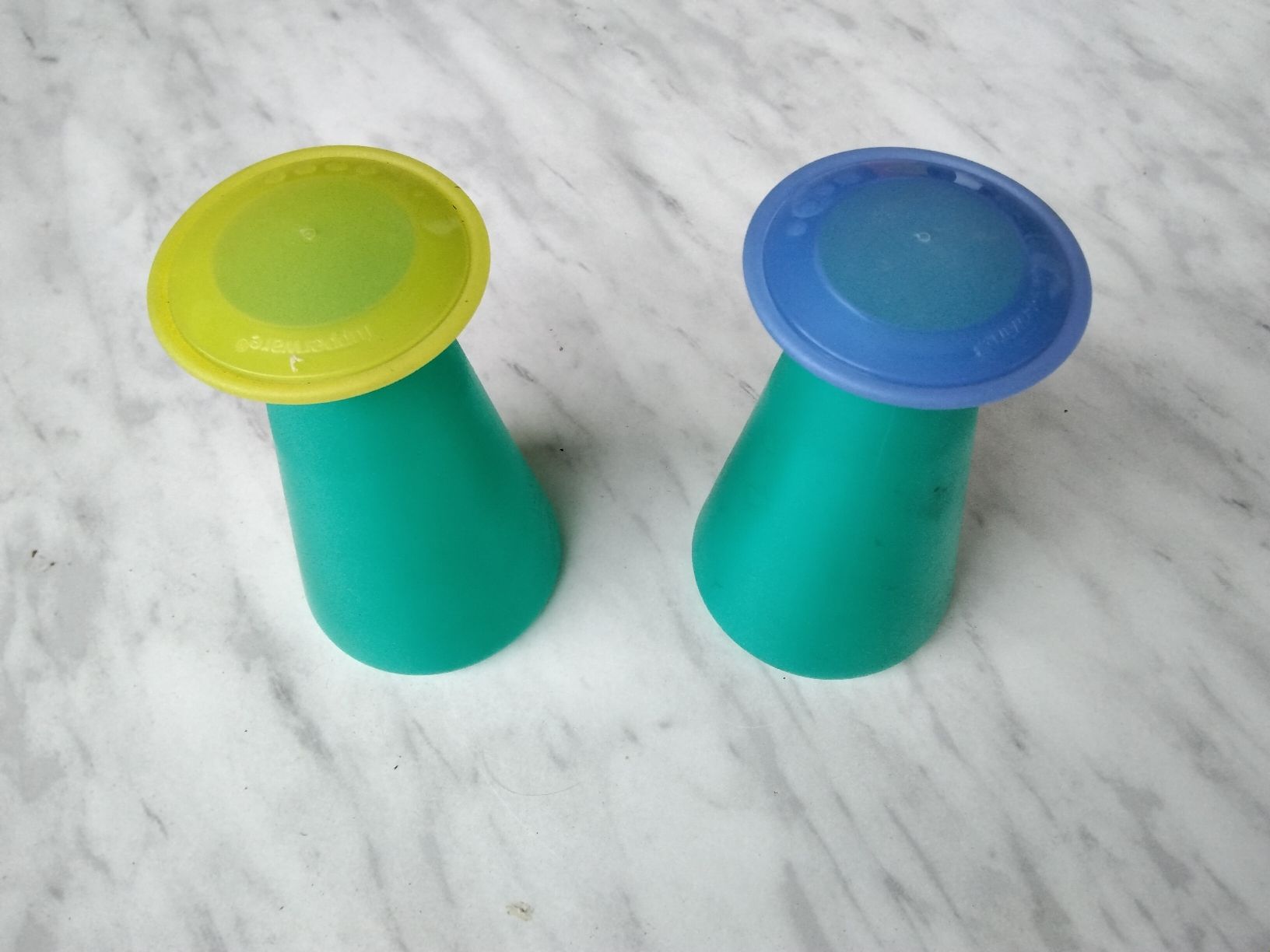 Tupperware Contenitori & Simili: TUPPERWARE GEWÜRZ STREUER – Usato da Biel/Bienne venduto da dasi3