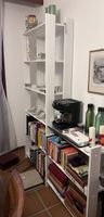 Bücherregal weiss Regal mit Büchern und Dekoartikeln