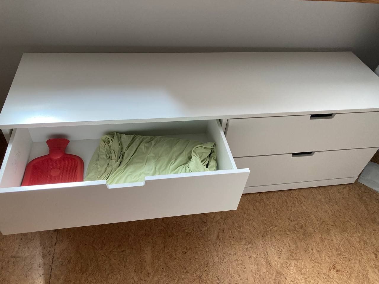 Ikea Cassettiere: Weisse Kommode fast wie neu (NORDLI) – Usato da Bern venduto da Lu.Ma 2