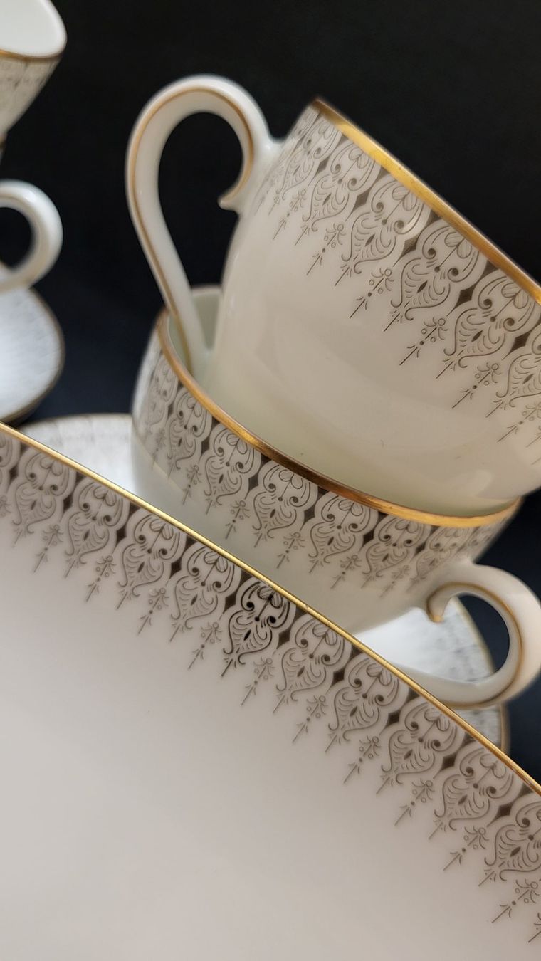 Hutschenreuther Services de table: Vintage-Set Kaffe/Tee HUTSCHENREUTHER – D'occasion à Basel par spinne02 6