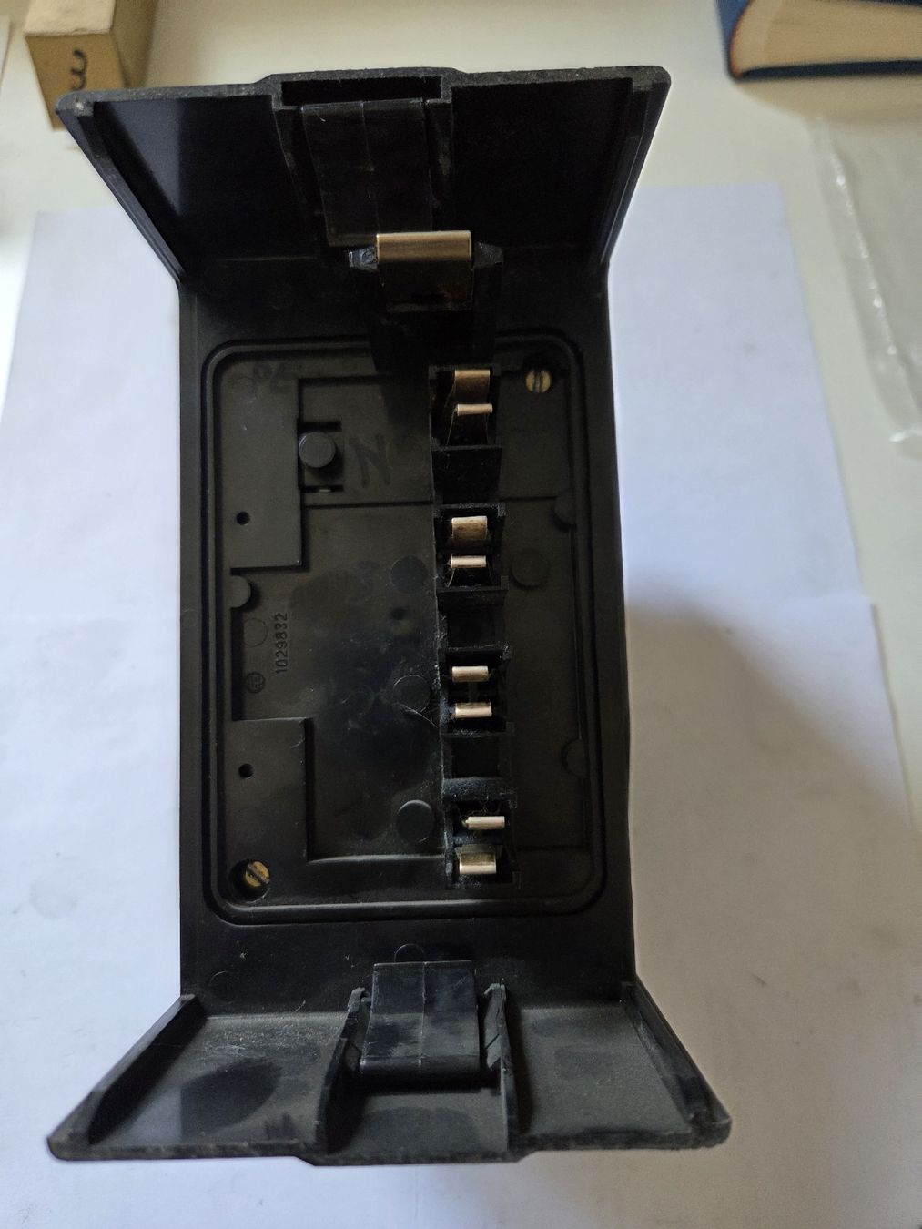 Alimentazione elettrica: Telemecanique CANALIS KS KSA 02DA50010 – Usato da Quartino venduto da 123HOBIT 2