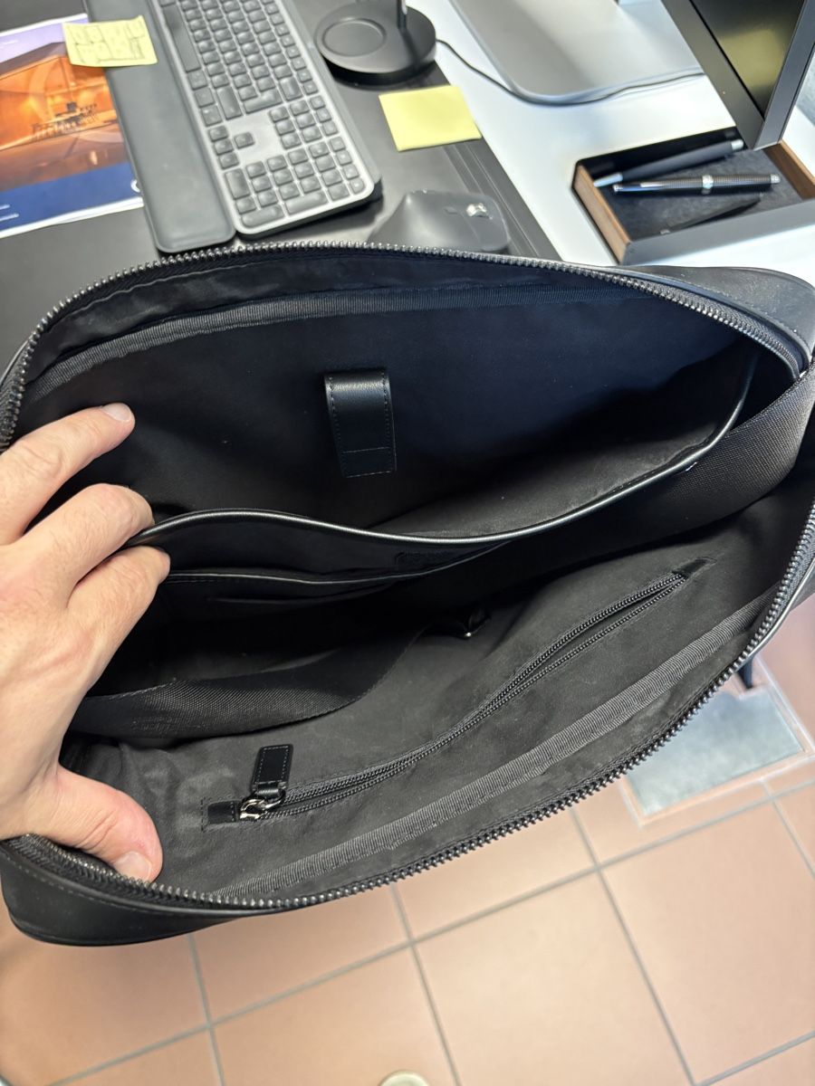 Tommy Hilfiger Borse: Sacoche Thommy Hilfiger – Usato da Chêne-Bougeries venduto da jool 2