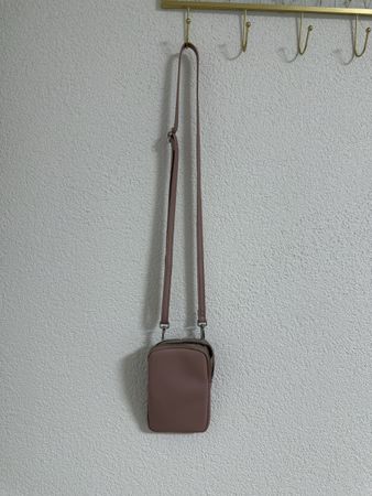 Kleine Umhängetasche rosa mit Schulterriemen gebraucht