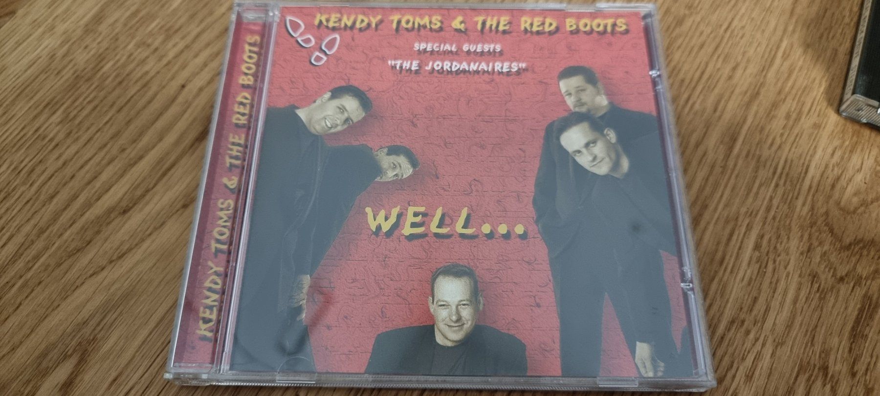 CD: CD: Kendy Toms & the red boots - Well... – Usato da Lachen SZ venduto da allesweg78