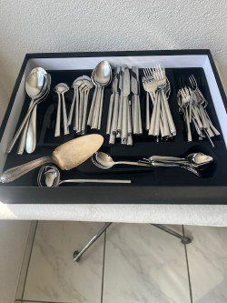 Set di posate: Besteck aus Chromstahl – Usato da Krauchthal venduto da Mador 2