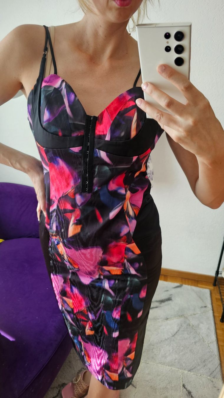 Karen Millen Kleider: Karen Millen Gr. 38 – Gebraucht aus Sierre von ReflektSlow