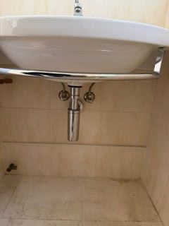 Lavabi & lavandini: Gebrauchtes Lavabo aus Hausrückbau, nur Abholung – Usato da Herrliberg venduto da tk8_22hw