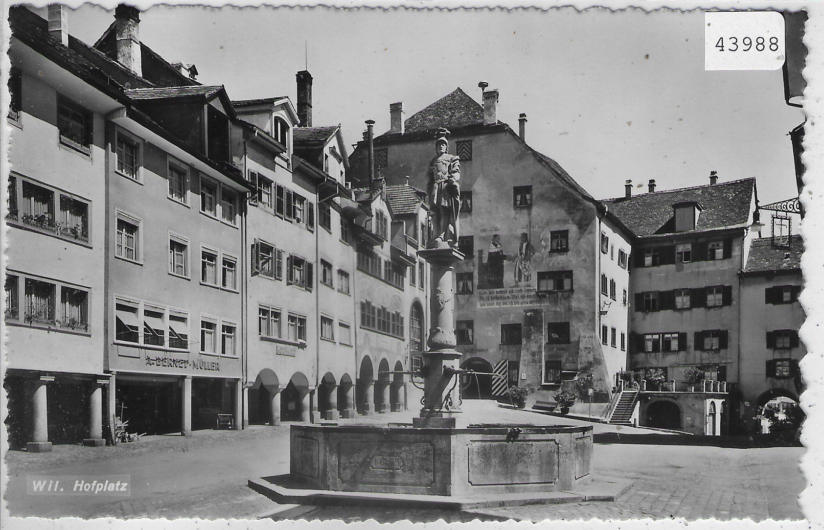 Cartoline postali: Wil SG - Hofplatz – Usato da Ettingen venduto da Kartenplanet