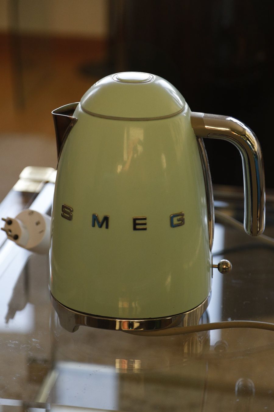 Smeg Bollitori: SMEG Wasserkocher hellgrün – Usato da Zürich venduto da evolve1