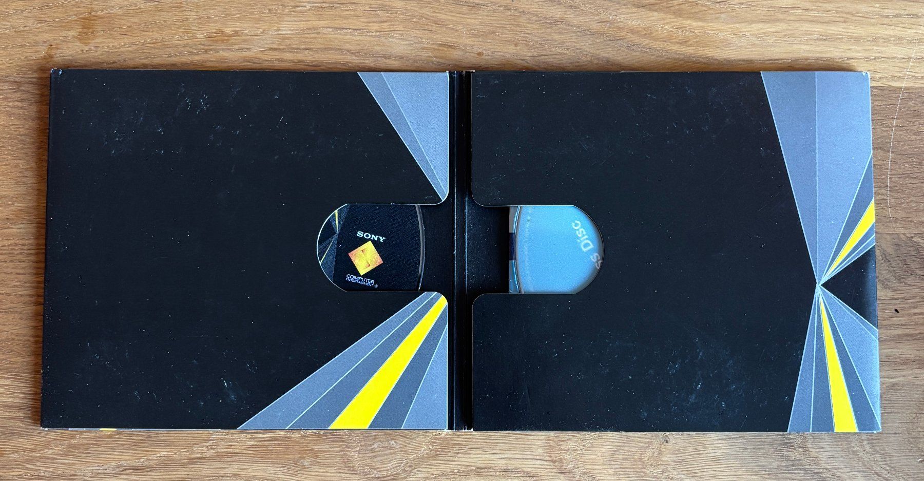 Sony Consoles: Playstation 2 Slim – D'occasion à Fahrweid par diamondsonmars 4