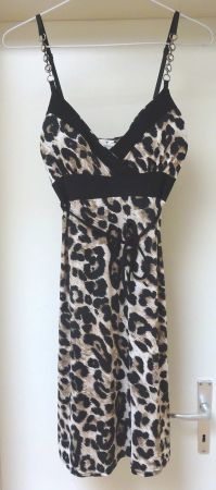 Neues Kleid - Leo Print - Grösse 40 (eher 38)