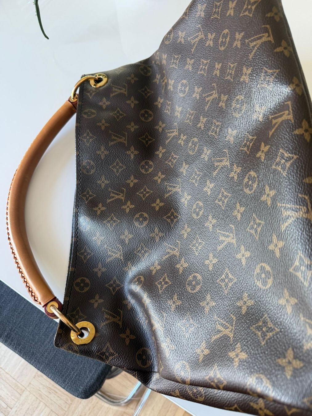 Sacs femmes: Artsy Louis vuitton – D'occasion à Mont-sur-Lausanne par Aerith.FFVII 7