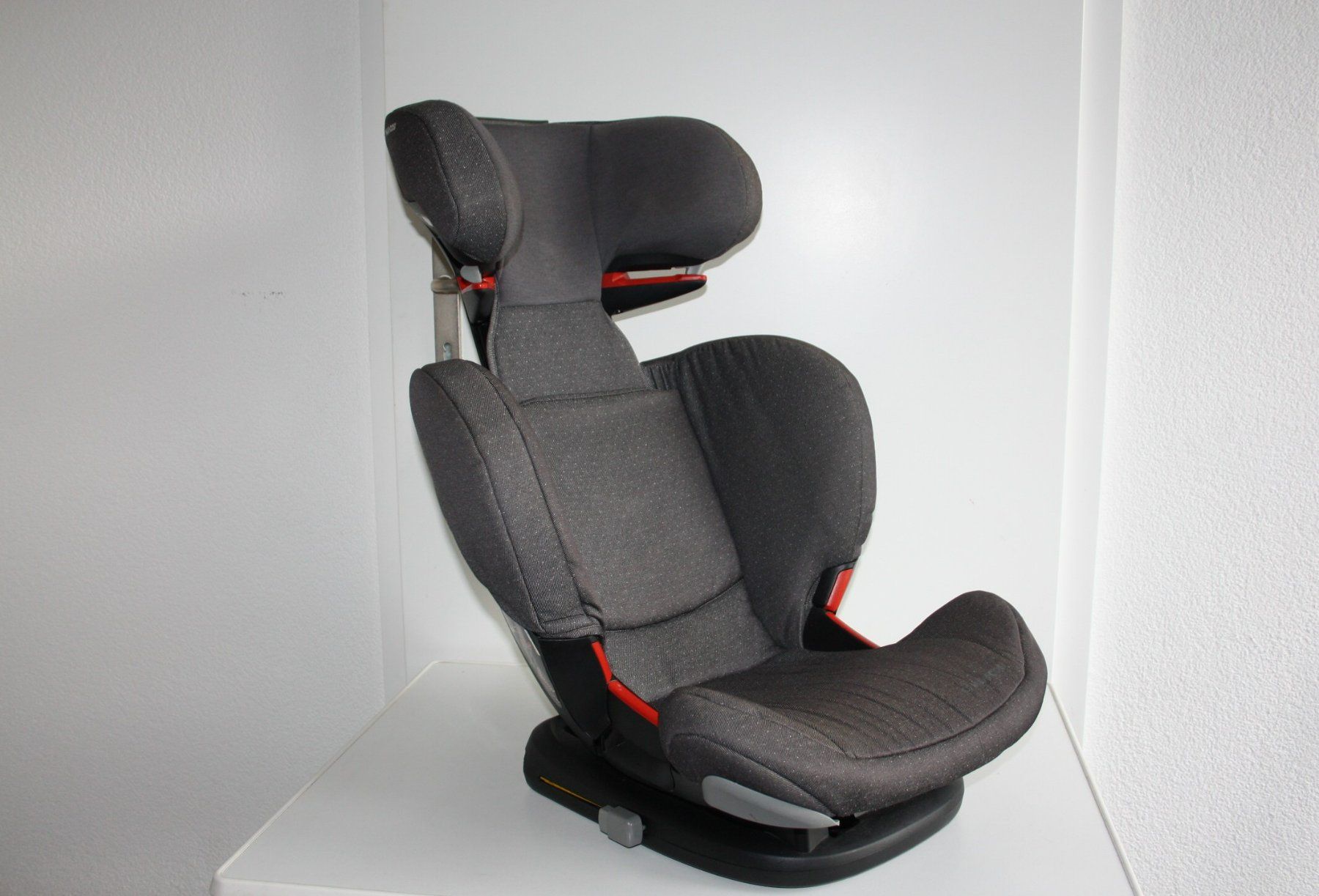 Maxi-Cosi Seggiolini per auto: Maxi Cosi RodiFix Air Protect Kindersitz – Usato da Deitingen venduto da Johnny_Malibu