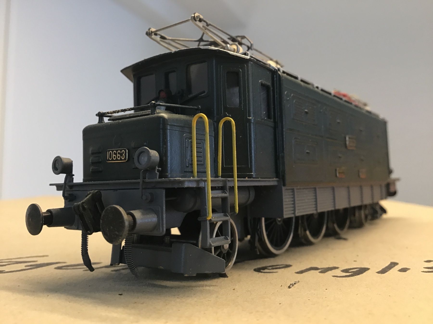 Metropolitan Modellini di ferrovie: METROPOLITAN  H0 AE 3/6 II SBB VITRINENMODELL – Nuovo (secondo la descrizione) da Männedorf venduto da Modelle-aller-Art 2