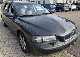 Volvo V70 D5 164 PS Kombi Automat MFK 05/2024