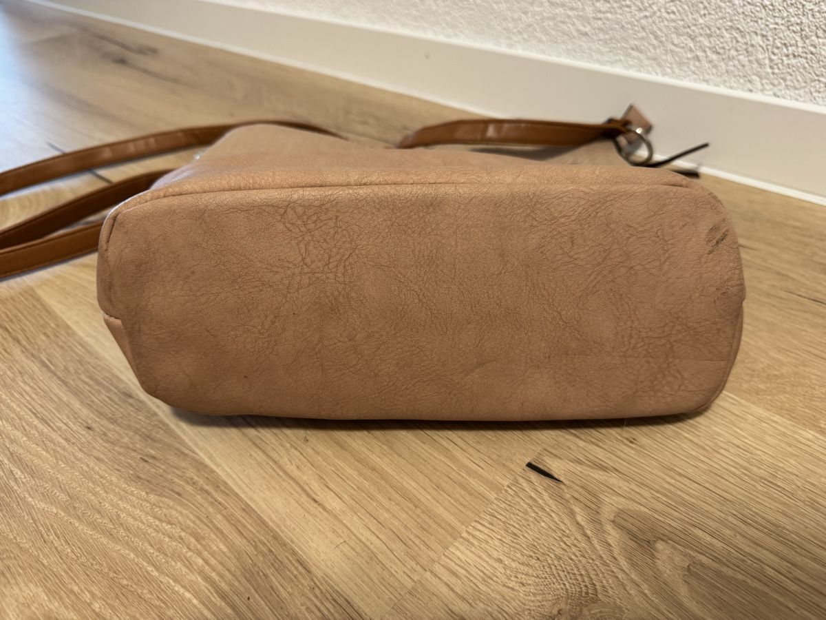 Taschen für Damen: Damen Umhängetasche – Gebraucht aus Dottikon von Angii.Smile 2