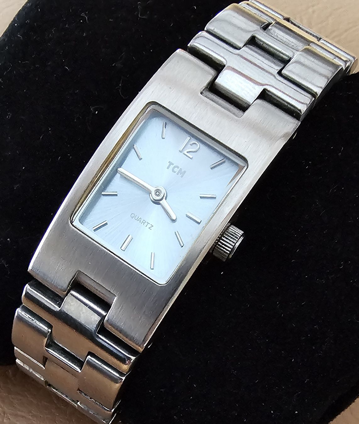 TCM Uhren: TCM Quartz elegante Damenuhr – Gebraucht aus Speicher von Lemore
