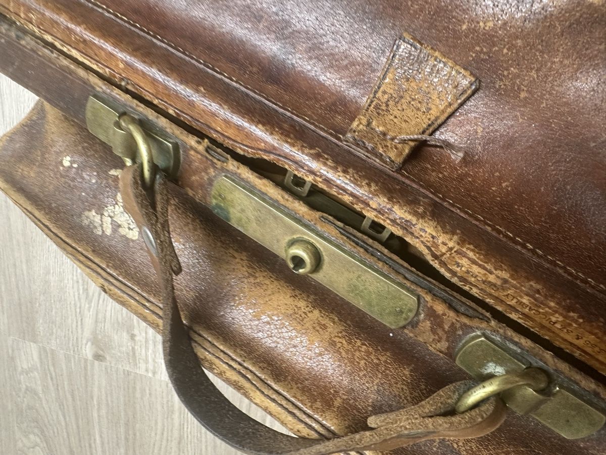 Schweizer Armee Borse: SECOND WORLD WAR Swiss Army Emergency Handbag – Usato da St-Imier venduto da Baptthegreat 5