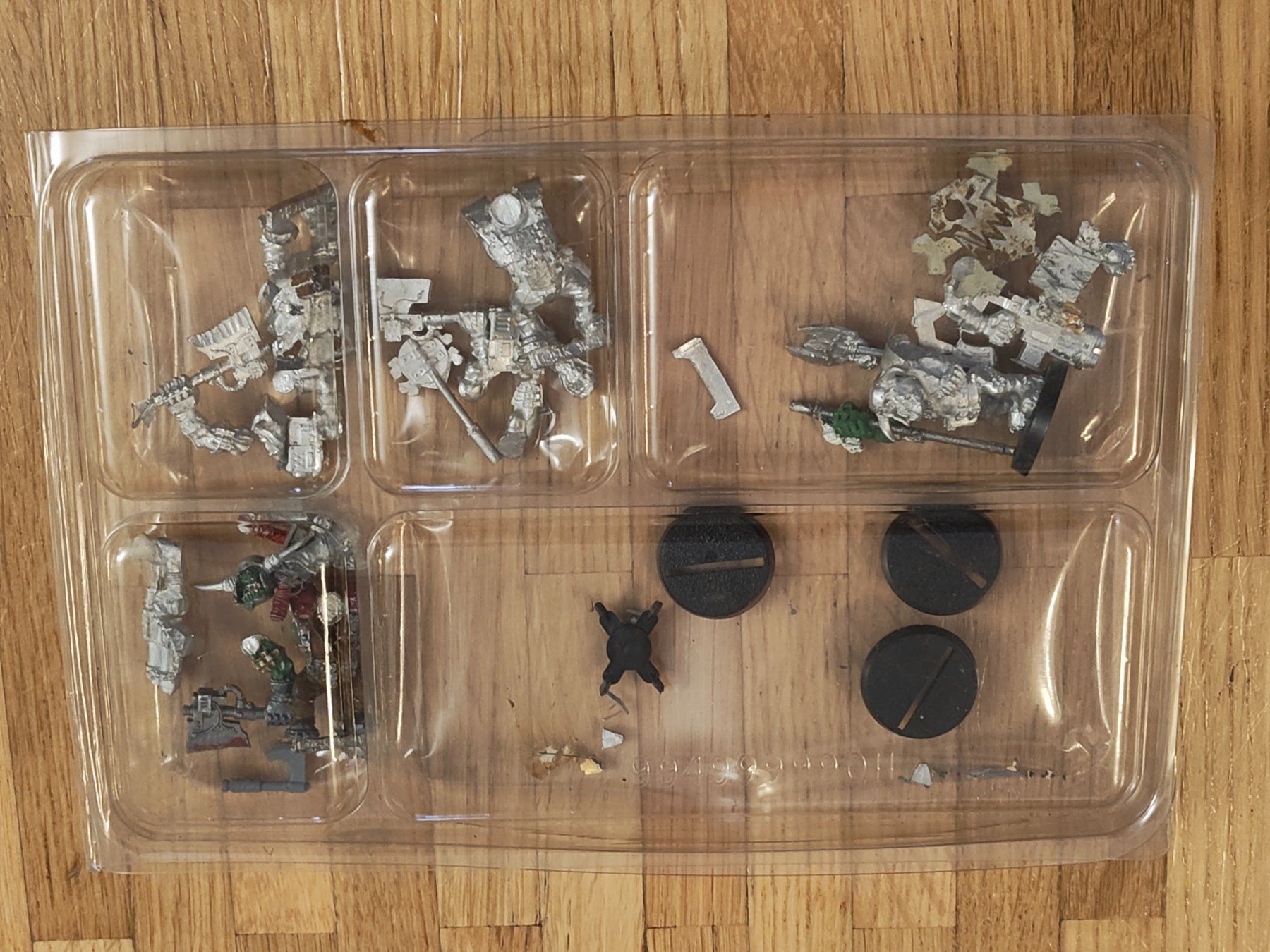 Kits de montage: Warhammer 4x Ork Nobz metal oop – D'occasion à Grandson par Batarang 3