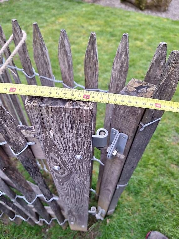 Articoli in legno: Staketenzaun mit Tor – Usato da Oekingen venduto da Stabiloboss 1