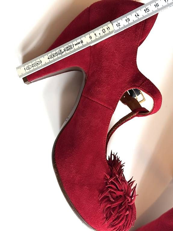 Damenschuhe: Chie Mihara red Pumps, 38 – Gebraucht aus Winterthur von Me_sell_buy 1