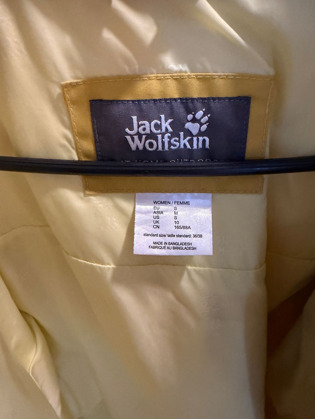 Jack Wolfskin Giacche: Regenmantel Jack Wolfskin – Usato da St. Gallen venduto da Fanie_28 7