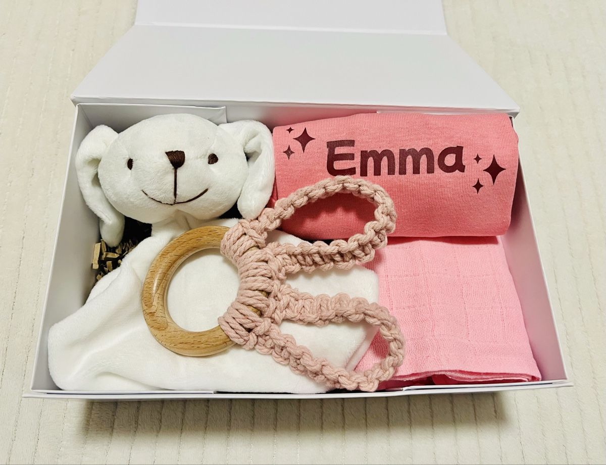 Giocattoli: Baby-Geschenkbox rosa – Nuovo e nell'imballaggio originale da Lohn-Ammannsegg venduto da AmandaG1987