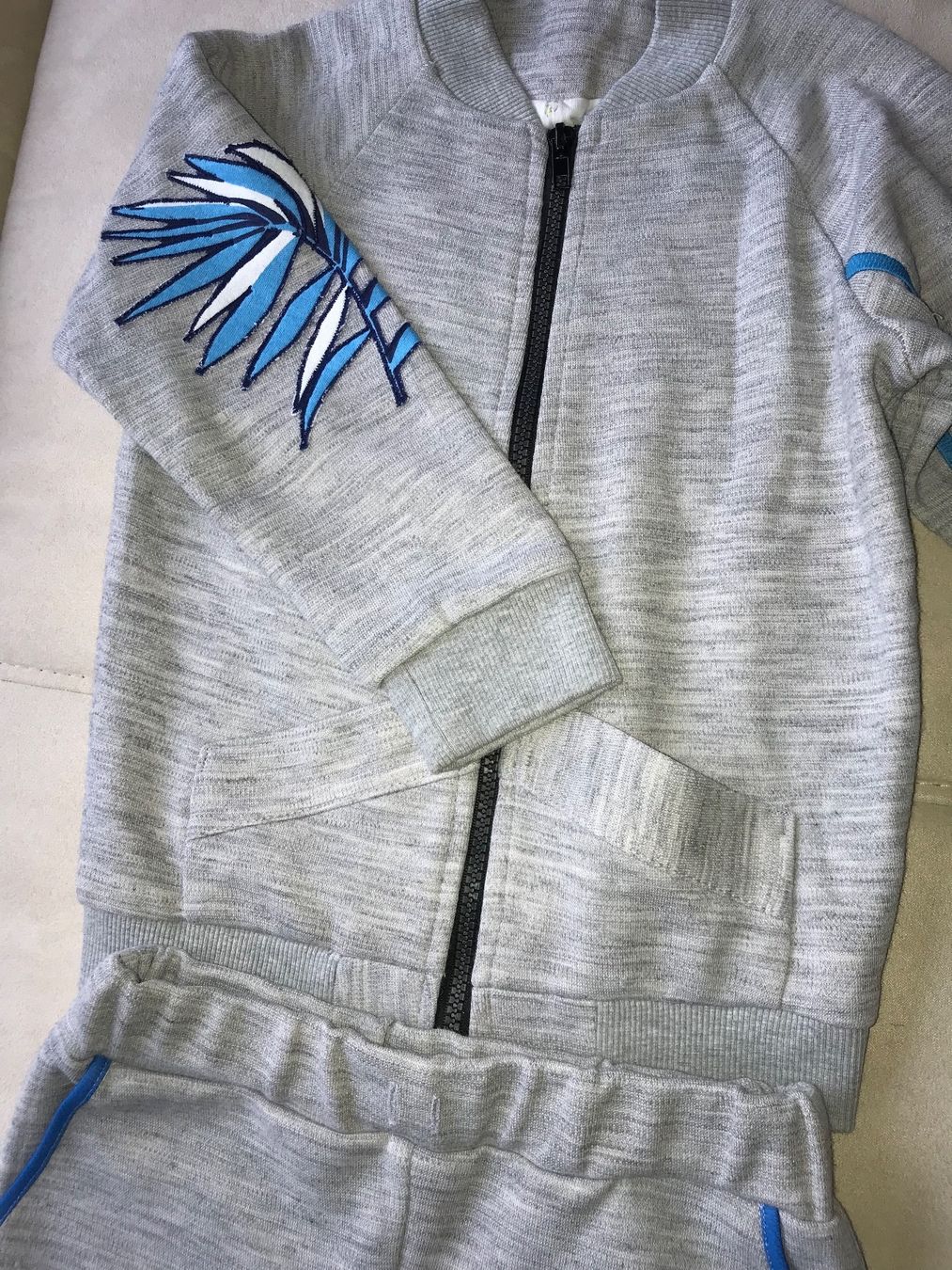 Kleiderpakete & -sets: Hose und Pulli Set Gr.110-116 – Neu (gemäss Beschreibung) aus Meilen von Exclusive00