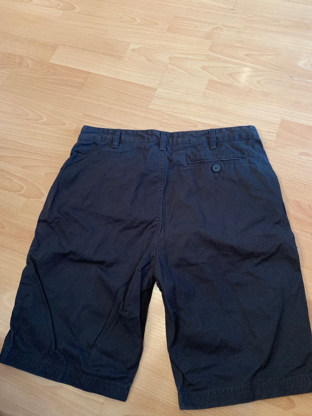 Pantaloni: Bermuda gris homme taille 34 – Usato da MEYRIN venduto da Gwendo10 1
