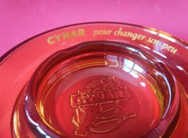 Aschenbecher CYNAR