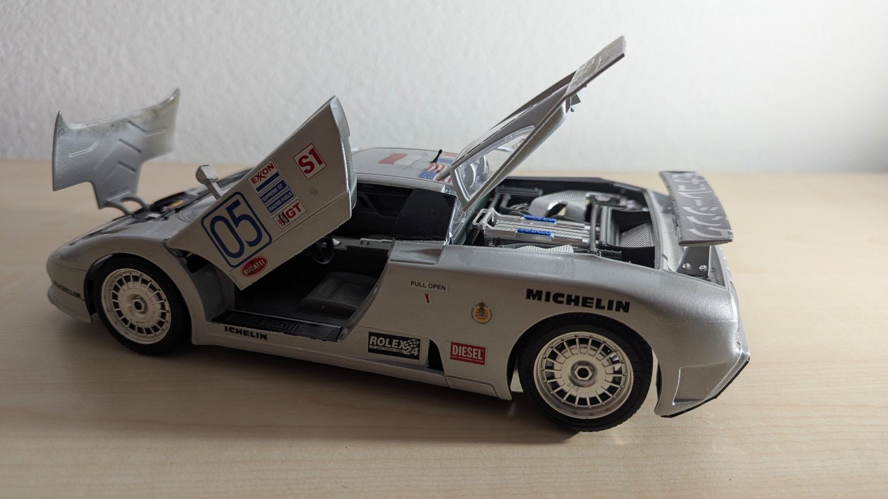 Bugatti Modellautos: Bugatti  Modellauto Silber – Gebraucht aus oftringen von Steinbruch 2