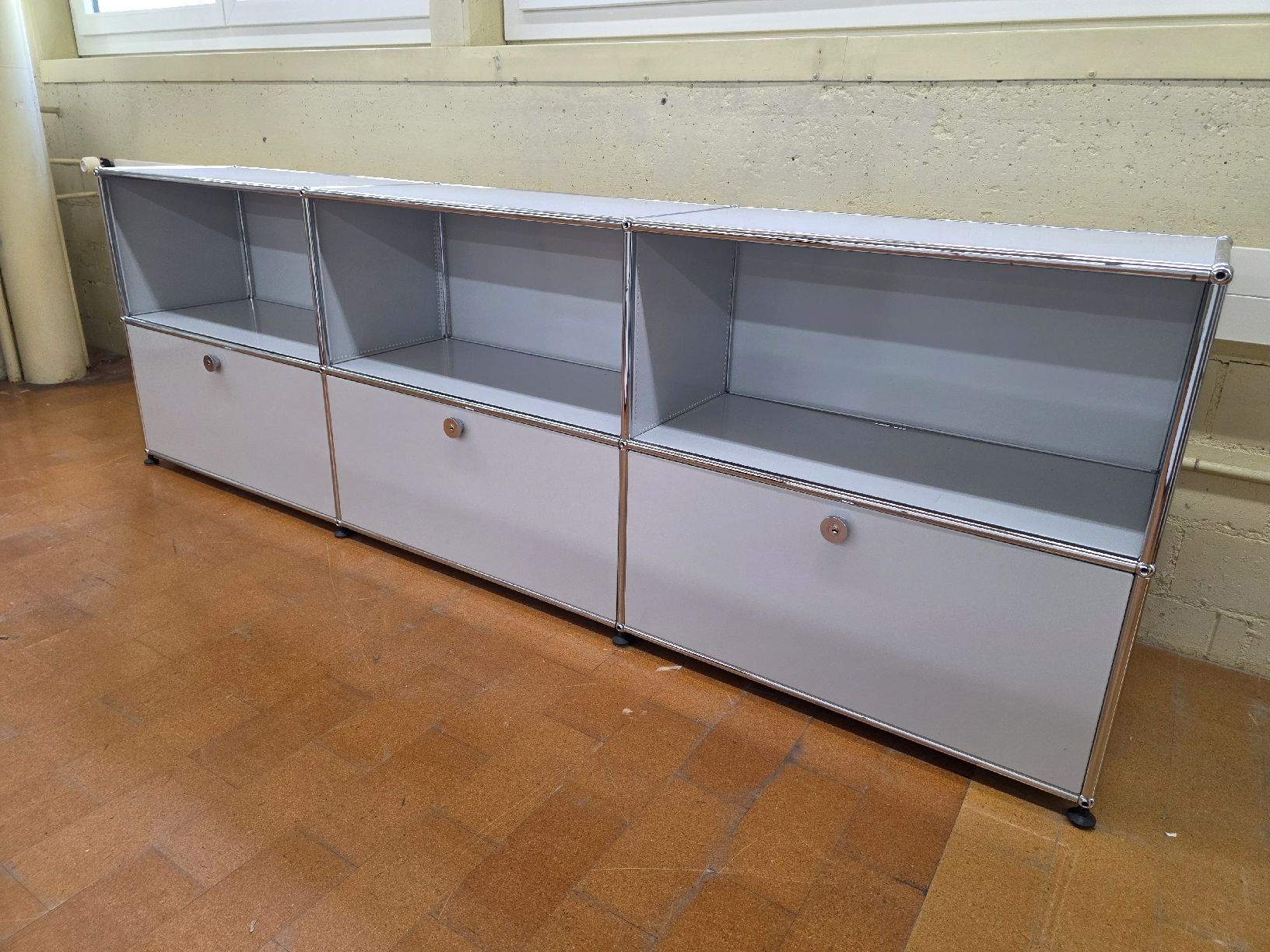 USM Scaffali: Designer Regal USM Haller grau – Usato da Lichtensteig venduto da Polsterwerk 2