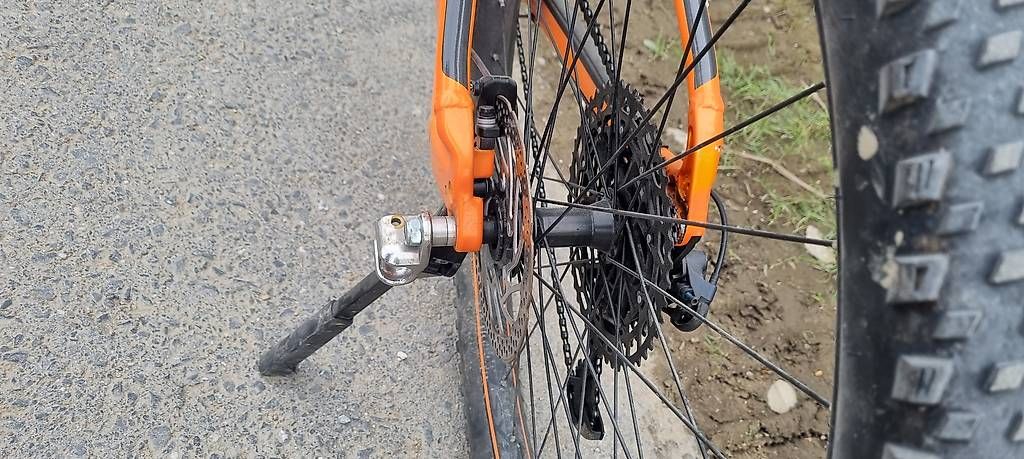 Thule Anhänger: Thule Chariot Sport 2 – Gebraucht aus Menznau von elech 4