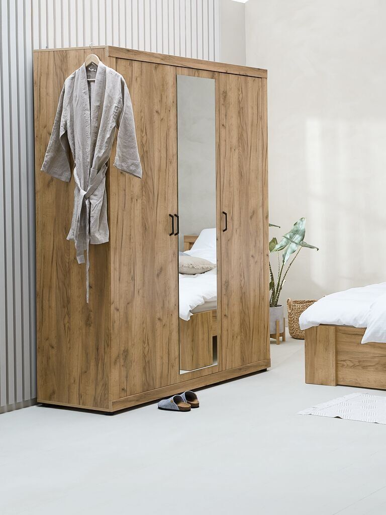 Armadi: Wardrobe / Kleiderschrank 157x220 cm – Usato da Zürich venduto da zie_ngg8