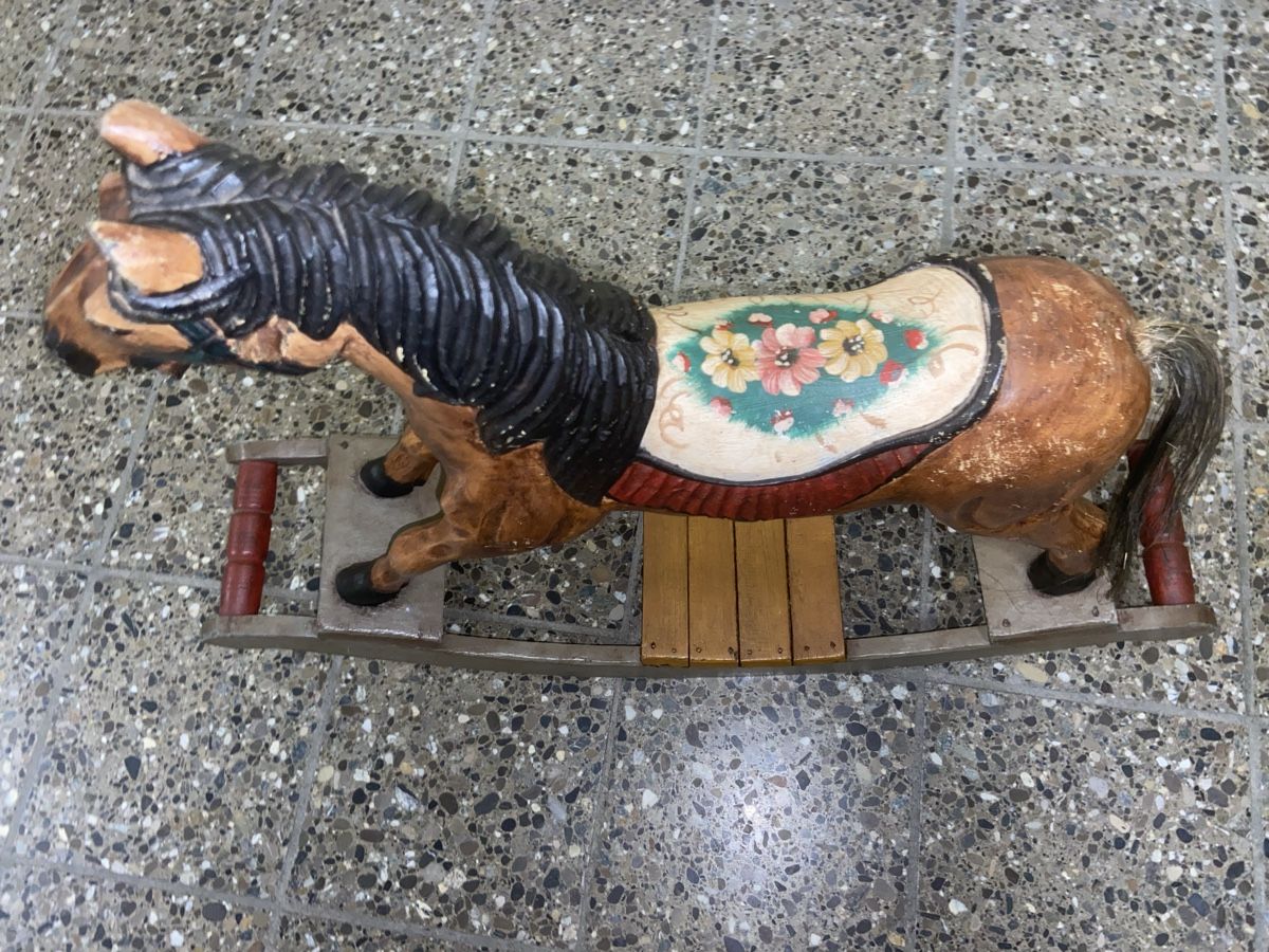 Statuette: Antikes Schaukelpferd aus Holz – Usato da Ostermundigen venduto da bargirl 3