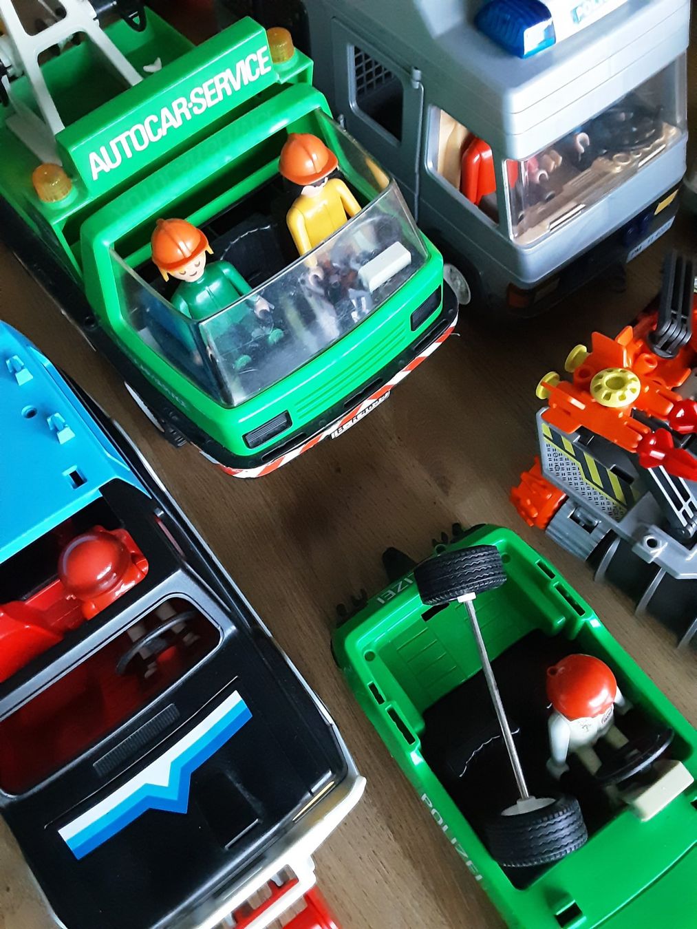 Playmobil Giocattoli: Playmobil Autos und Helikopter – Difettoso da Unterägeri venduto da KRD7 3