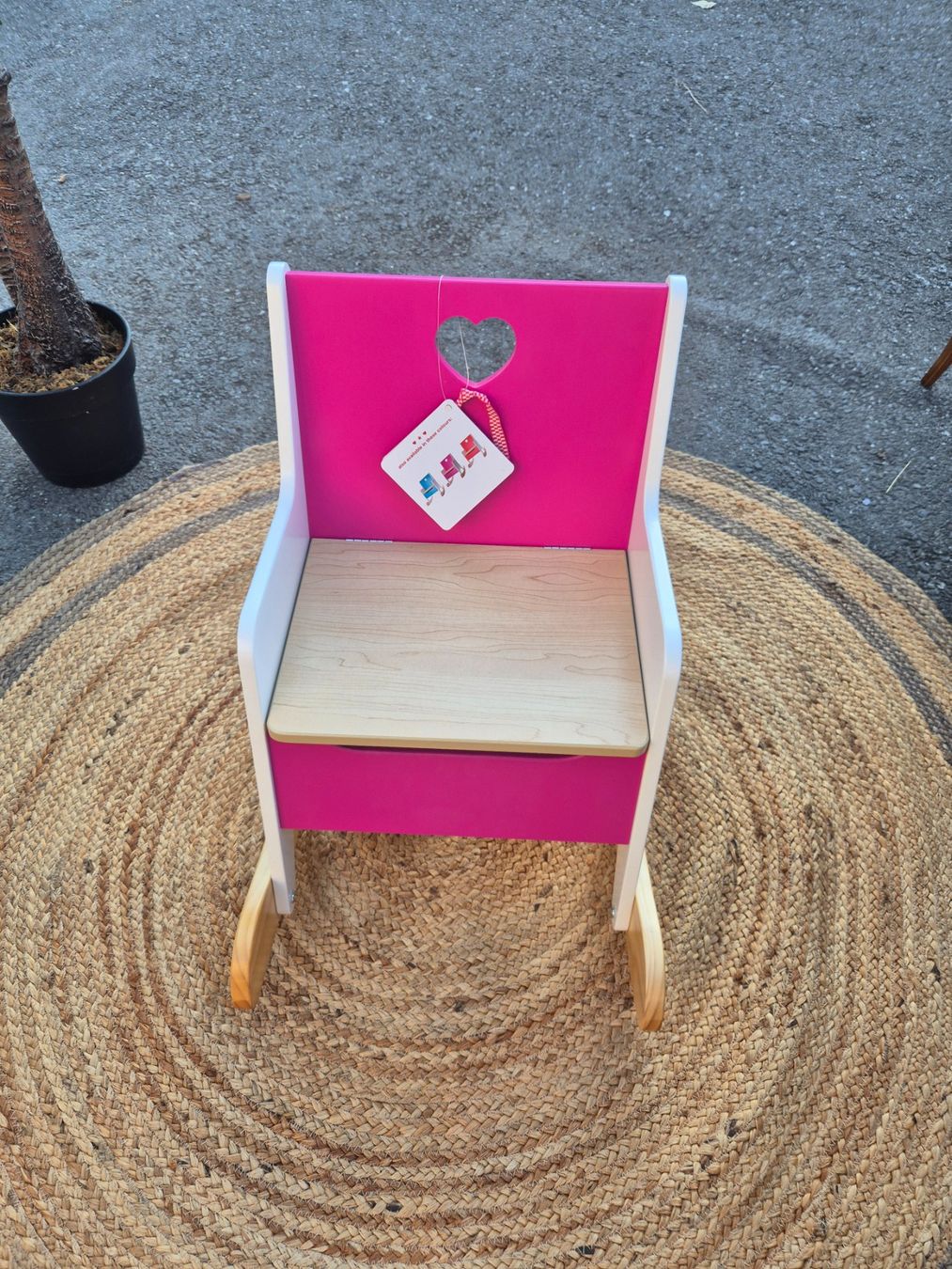 Poltrone: Chaise à bascule enfant rose NEUVE – Usato da Fully venduto da tameab