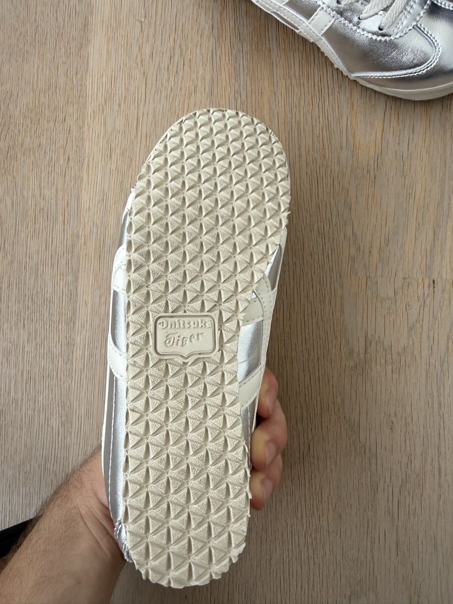 Onitsuka Damenschuhe: Onitsuka Tiger Mexico 66 silber Gr. 37 – Neu (gemäss Beschreibung) aus Allschwil von lor_6cgq 3