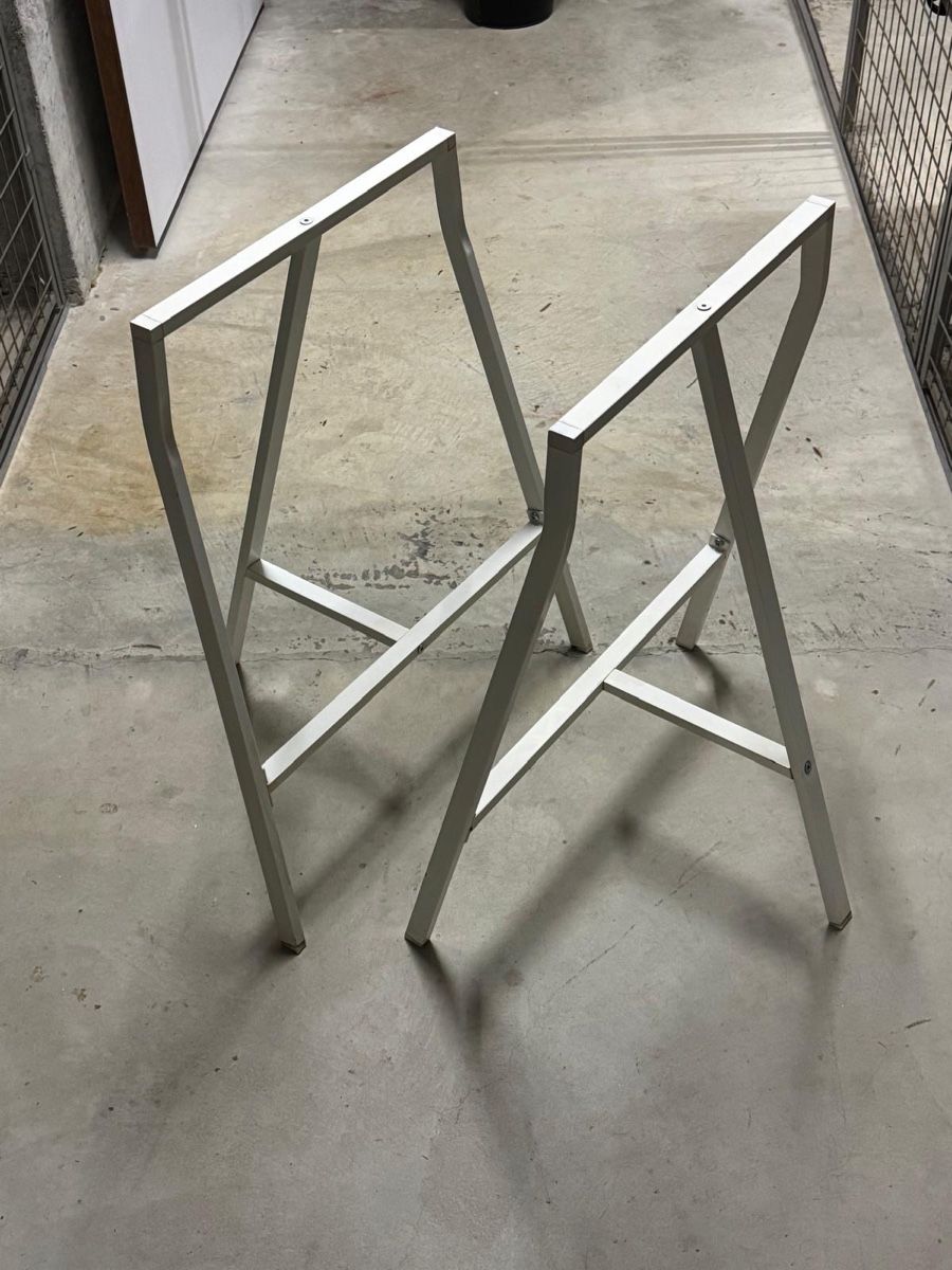Ikea Autres meubles de bureau: Tischgestell Ikea  – D'occasion à Zürich par fra_nrp5