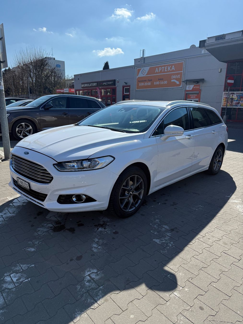 Ford Automobili: Ford Mondeo zu verkaufen – Usato da Wabern venduto da nik_vn66 3