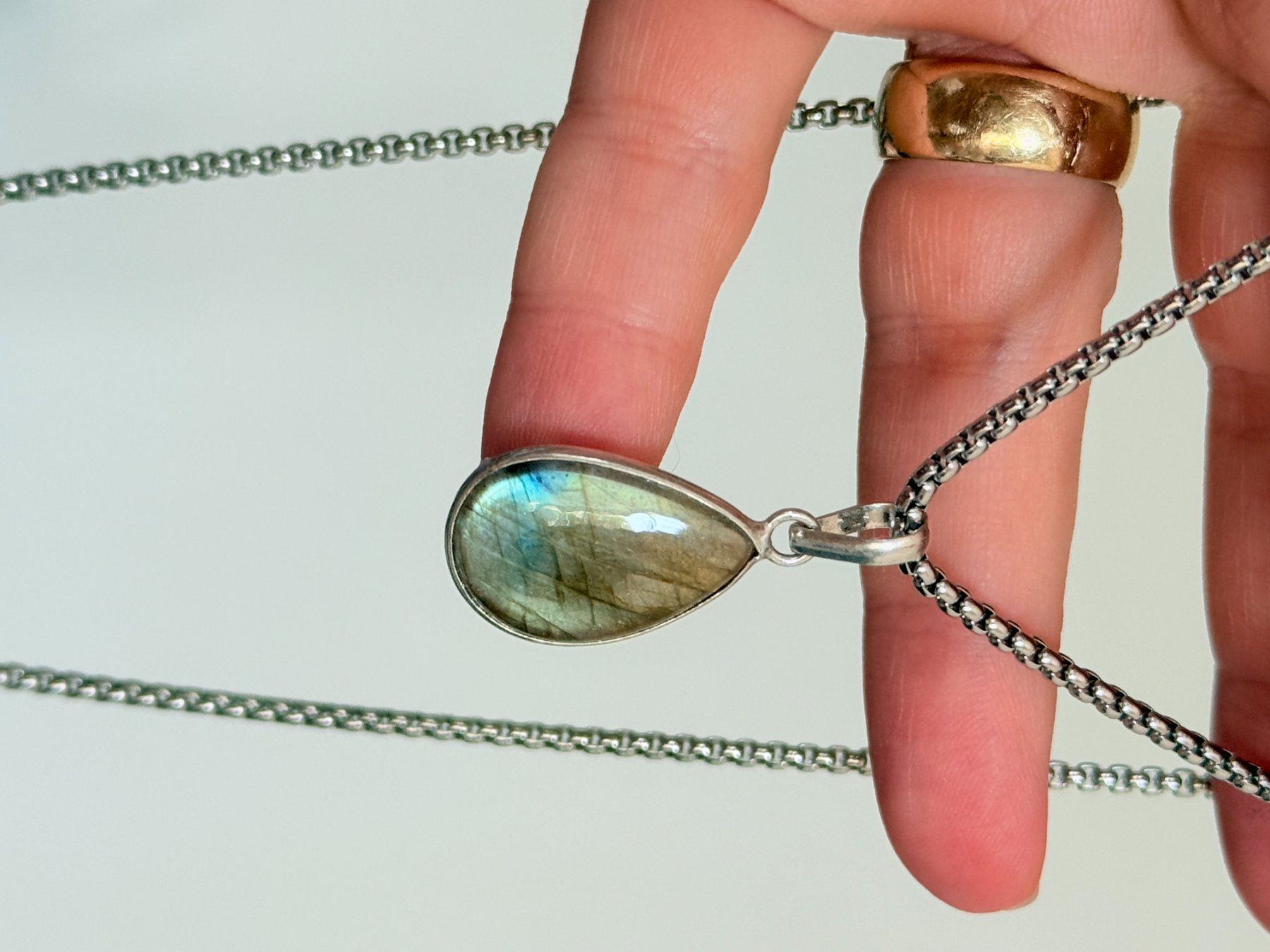 Catenine: Fashionable labradorite necklace – Nuovo e nell'imballaggio originale da Genève venduto da AGBERG 5